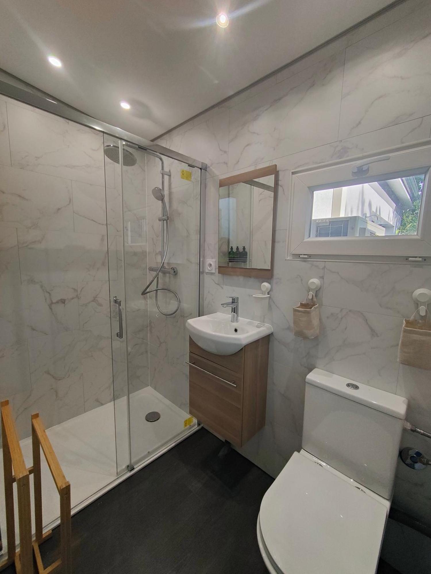 Villa Tiny House Avec Jardin Et Acces Piscine Chauffee Saint-Médard-en-Jalles Exterior foto