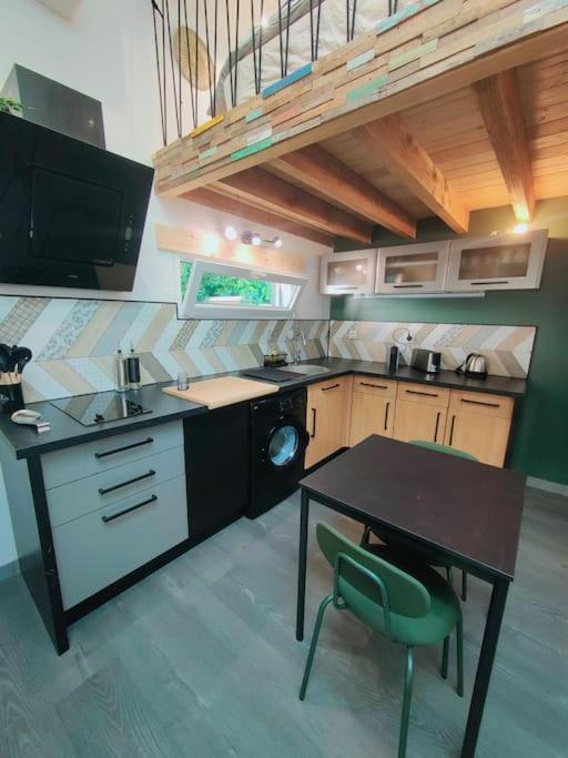 Villa Tiny House Avec Jardin Et Acces Piscine Chauffee Saint-Médard-en-Jalles Exterior foto